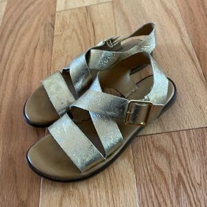 Women’s Franco Sarto Gold Strappy sandals size 8